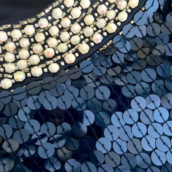 Cache NYE Sequin Dress - Picture 4 of 10